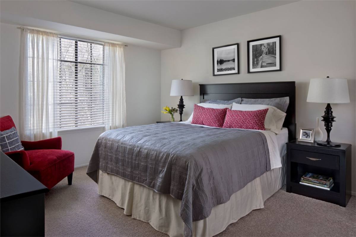 Apartment for rent at 11618 Plymouth Woods Dr, Livonia, MI 48150
