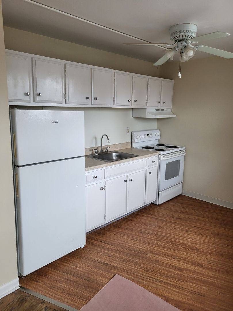 Apartment for rent at 125 Main St, Westfield, MA 01085