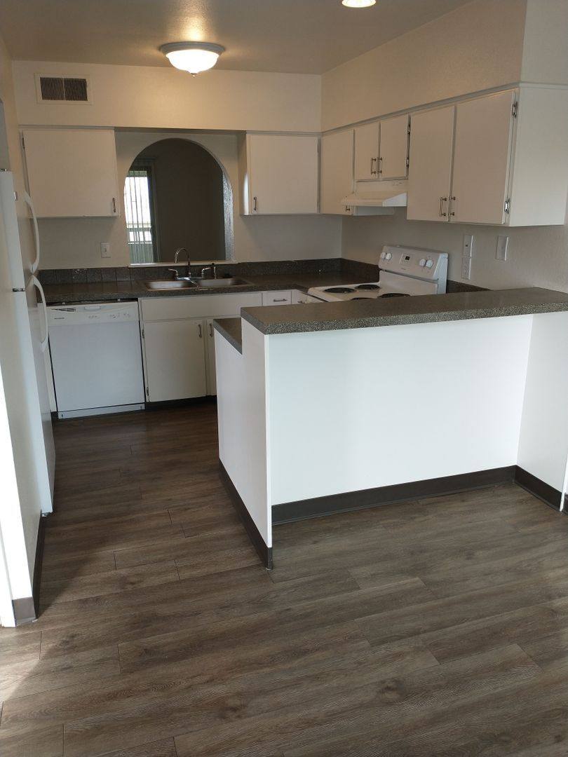 Apartment for rent at 507 N Arthur St, Kennewick, WA 99336