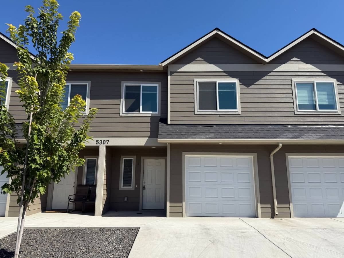 Townhouse for rent at 5200 Jazz St, Yakima, WA 98908