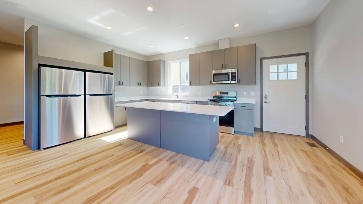 Townhouse for rent at 1328 - 1330 8th St SE, Minneapolis, MN 55414