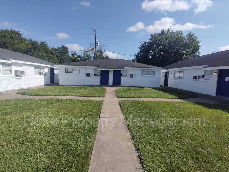 Apartment for rent at 4207 Phlox St #4, Houston, TX 77051