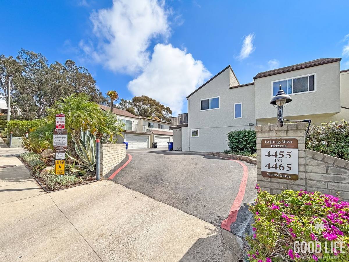 Townhouse for rent at 4485 Vision Dr, San Diego, CA 92121