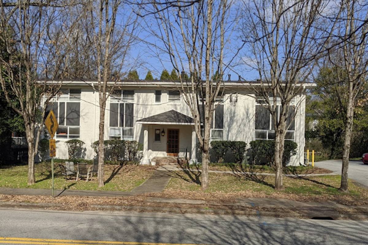 Apartment for rent at 1352 N Ave, Atlanta, GA 30307