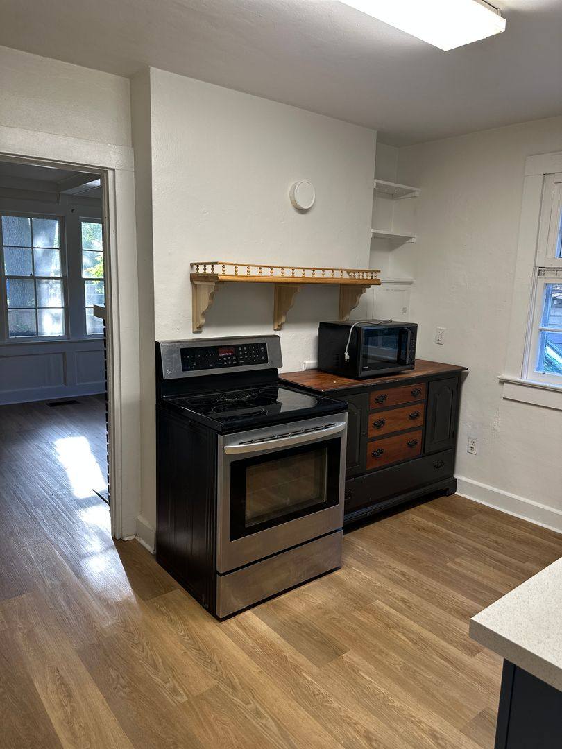 Apartment for rent at 200 NE 11th St, Gainesville, FL 32601