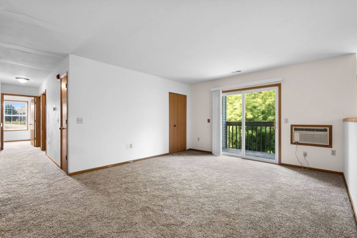 Apartment for rent at 251 Fox Lane, Walworth, WI 53184