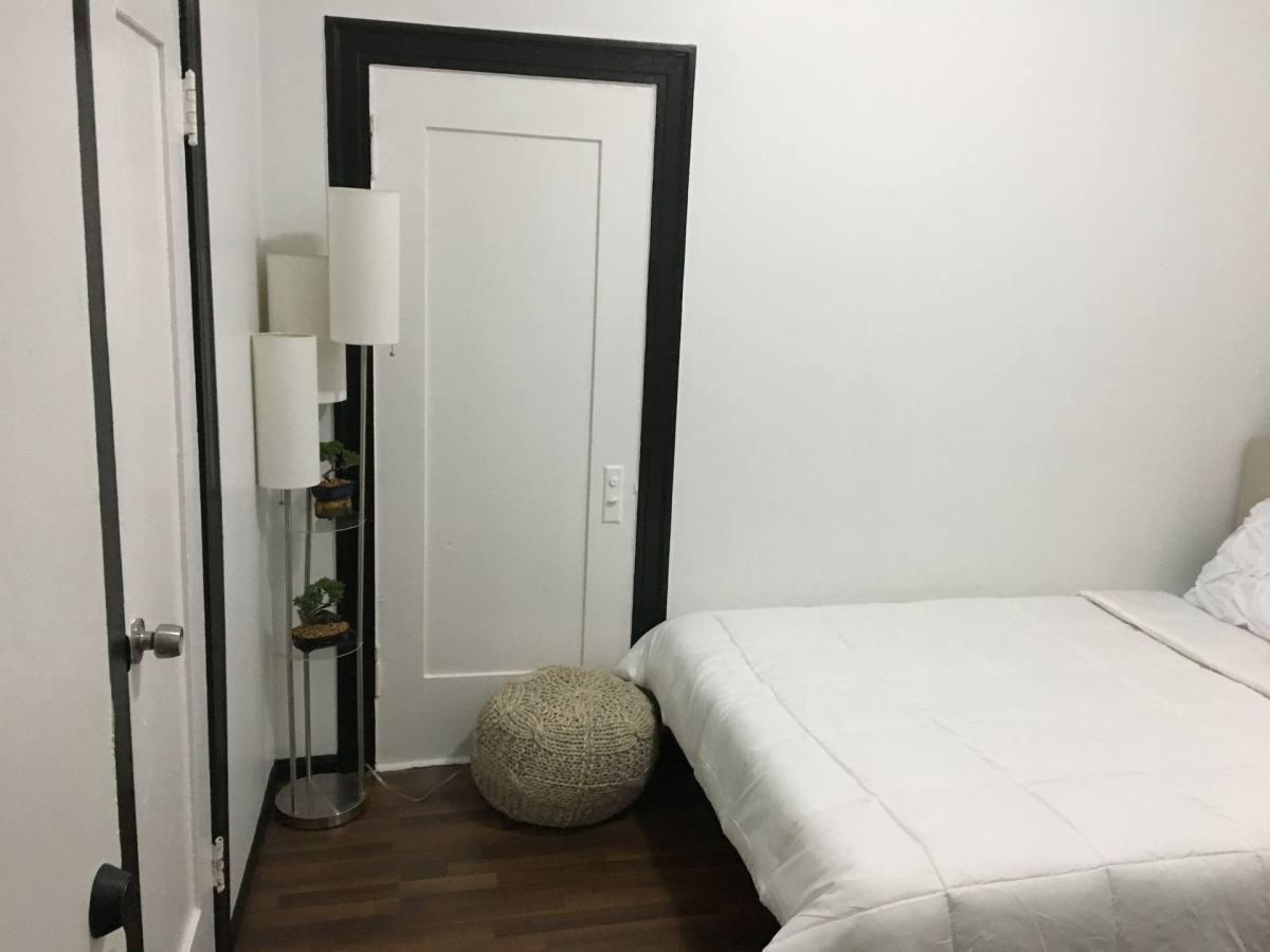 Apartment for rent at 5849 W Sunset Blvd, Los Angeles, CA 90028