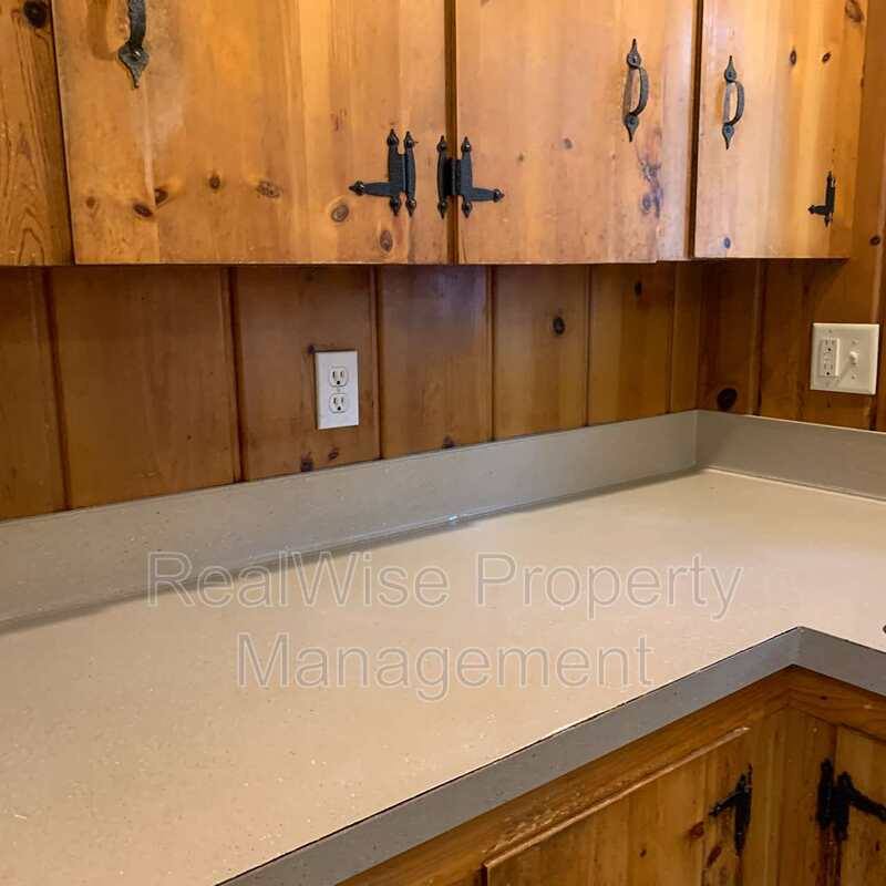 Apartment for rent at 616 NE Anderson St, Vancouver, WA 98665