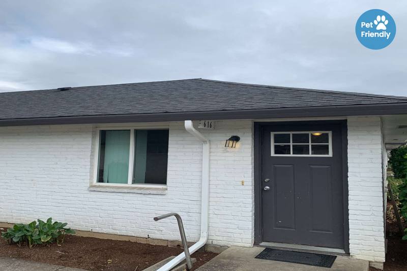 Apartment for rent at 616 NE Anderson St, Vancouver, WA 98665