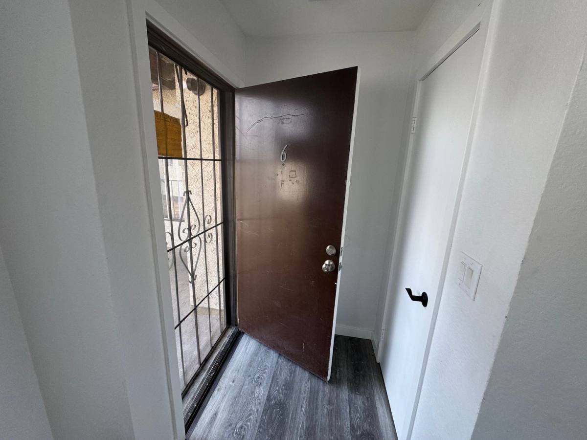 Apartment for rent at 13751 Cherry St, Westminster, CA 92683