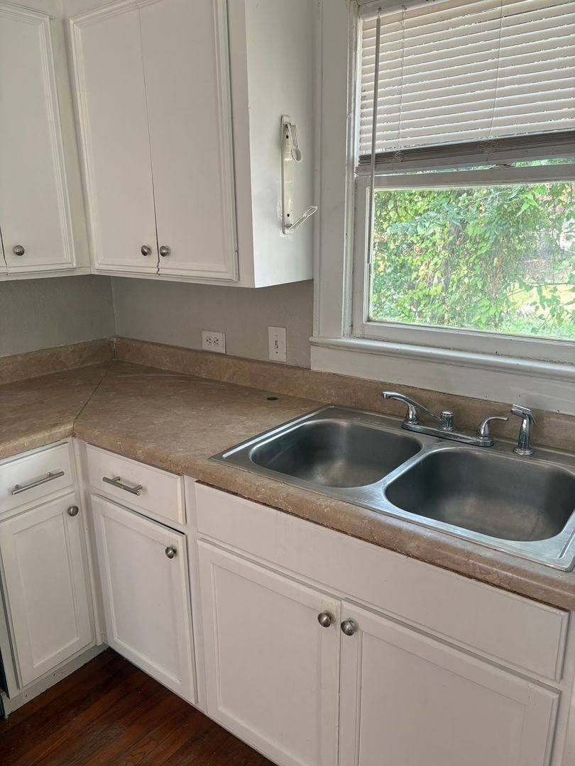 House for rent at 632 Wyandotte B, Shreveport, LA 71101