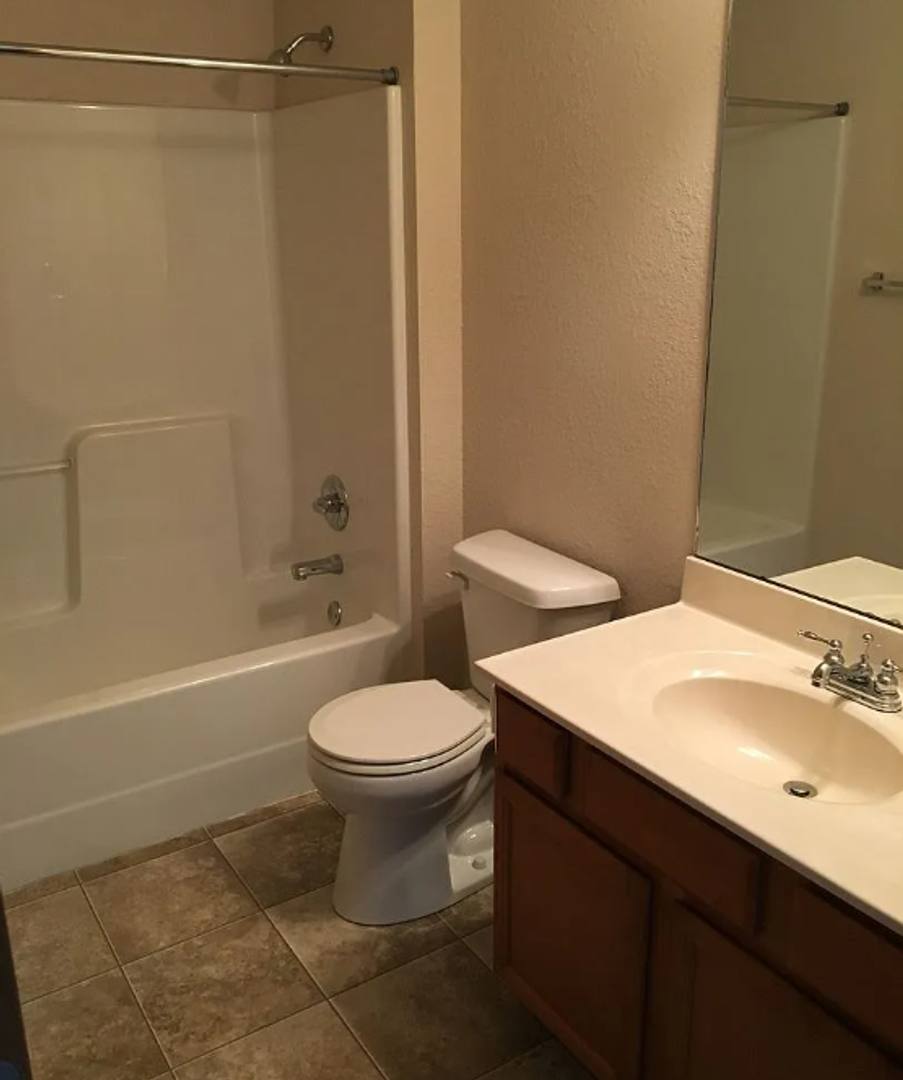 Apartment for rent at 1718-1720 Rt Dunn Dr, Bloomington, IL 61701