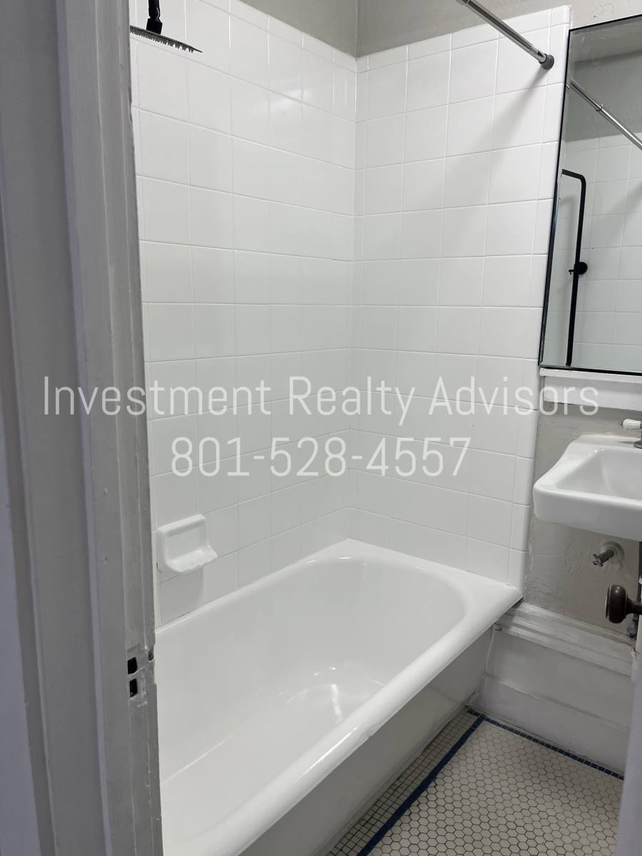 Apartment for rent at 146 E 2nd Ave #2, Salt Lake City, UT 84103