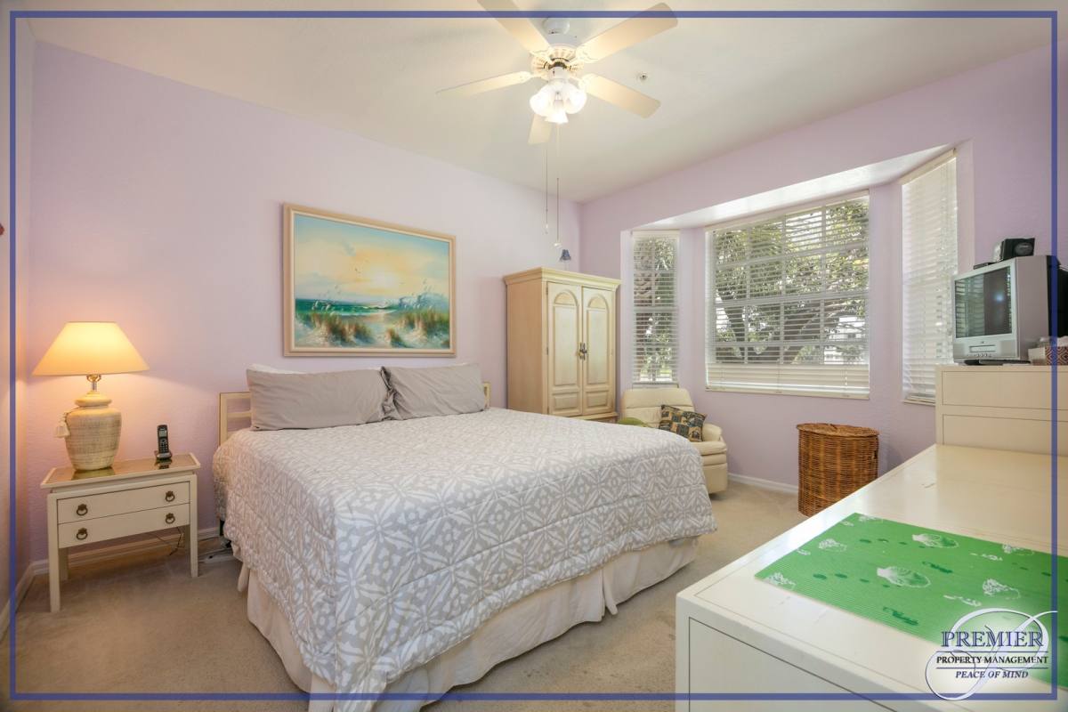 House for rent at 3964 Bishopwood Court E, Naples, FL 34114