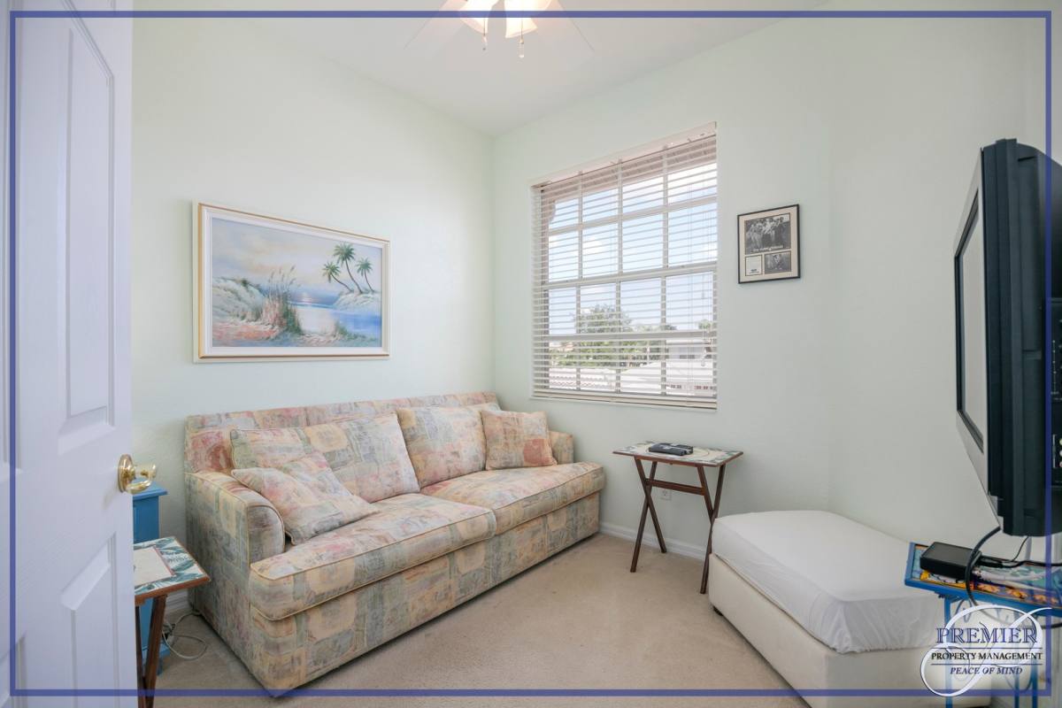 House for rent at 3964 Bishopwood Court E, Naples, FL 34114