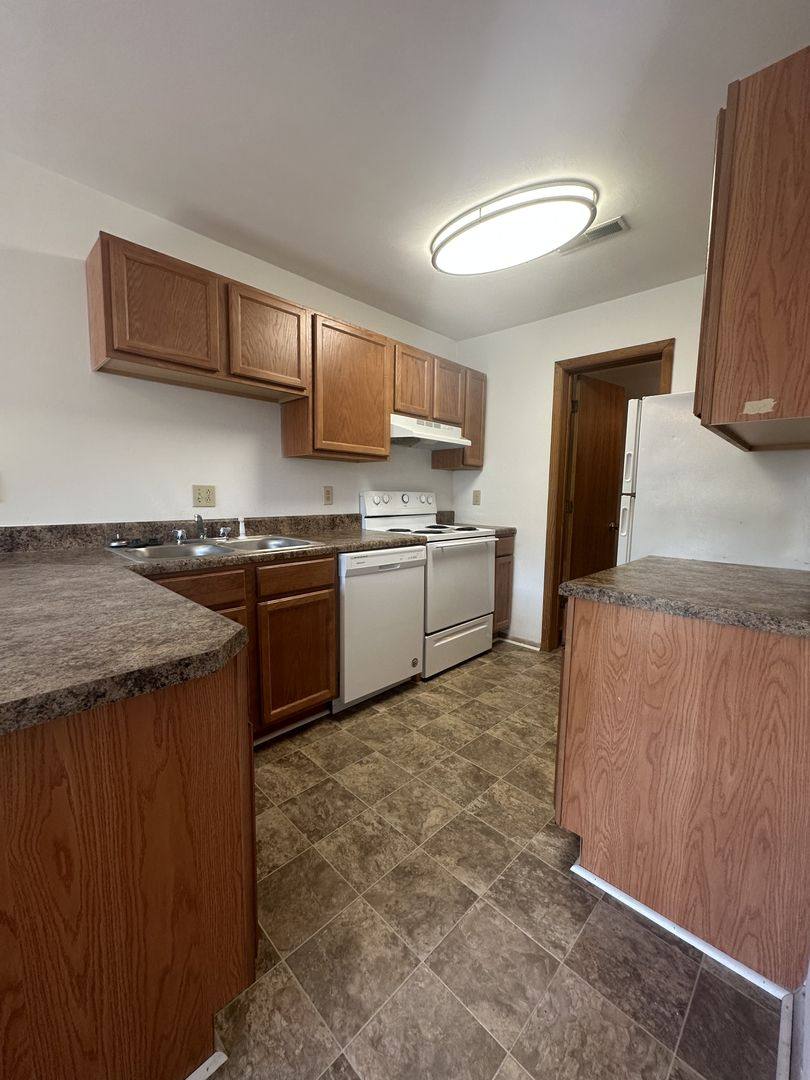 Apartment for rent at 1201, 1203, 1205, 1207 N Main St, Blacksburg, VA 24060
