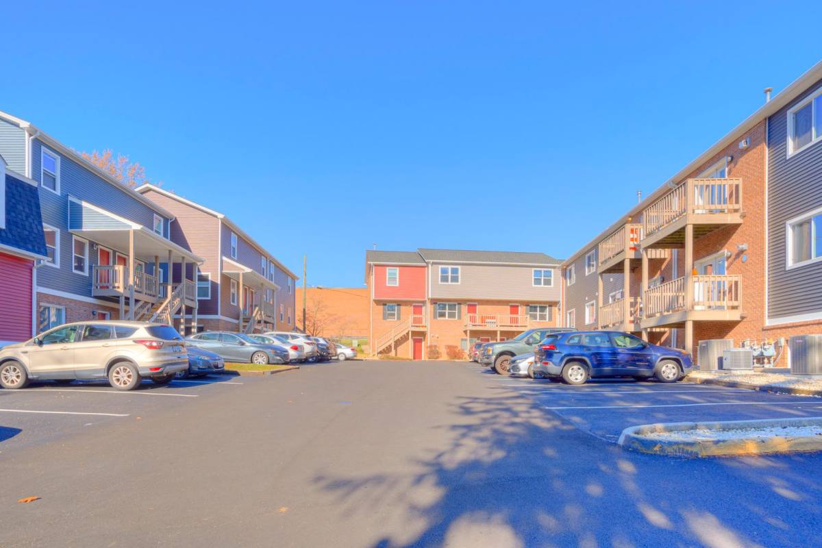 Apartment for rent at 1201, 1203, 1205, 1207 N Main St, Blacksburg, VA 24060