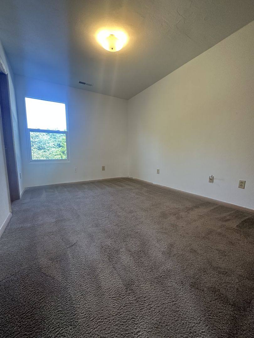 Apartment for rent at 1201, 1203, 1205, 1207 N Main St, Blacksburg, VA 24060