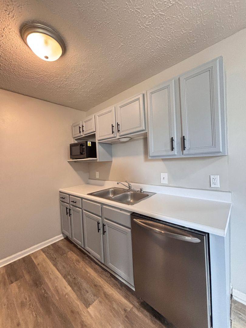 Townhouse for rent at 6550 Louisville Rd, Bowling Green, KY 42101