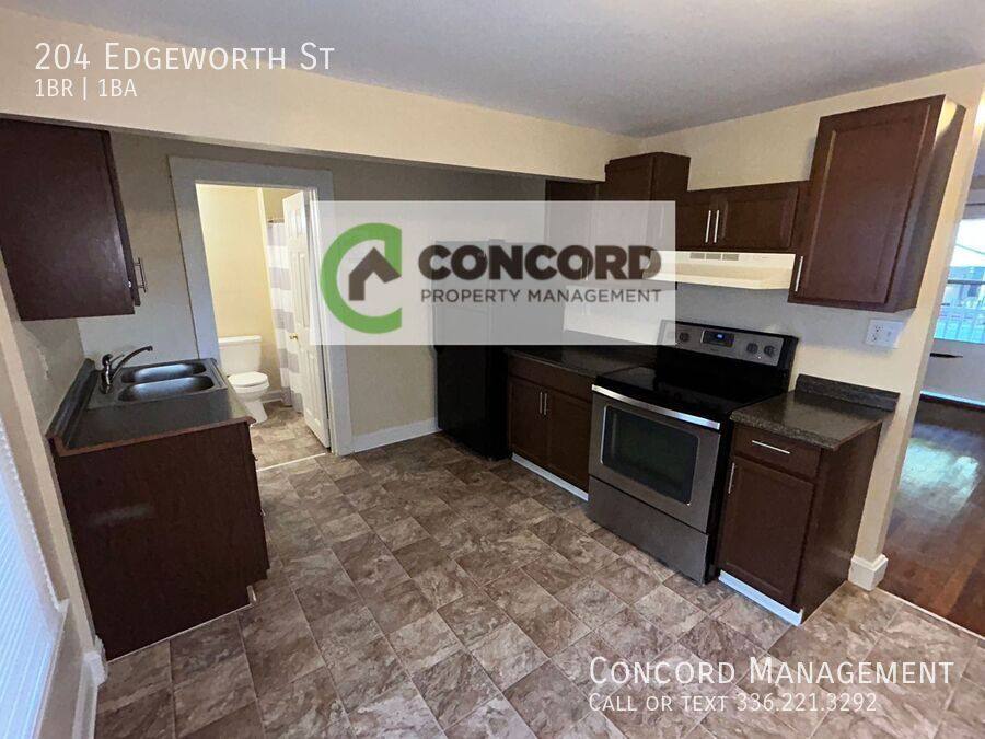Apartment for rent at 204 Edgeworth St, High Point, NC 27262