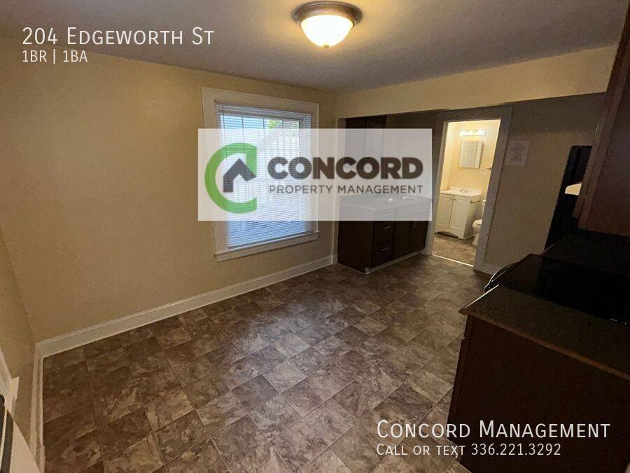Apartment for rent at 204 Edgeworth St, High Point, NC 27262