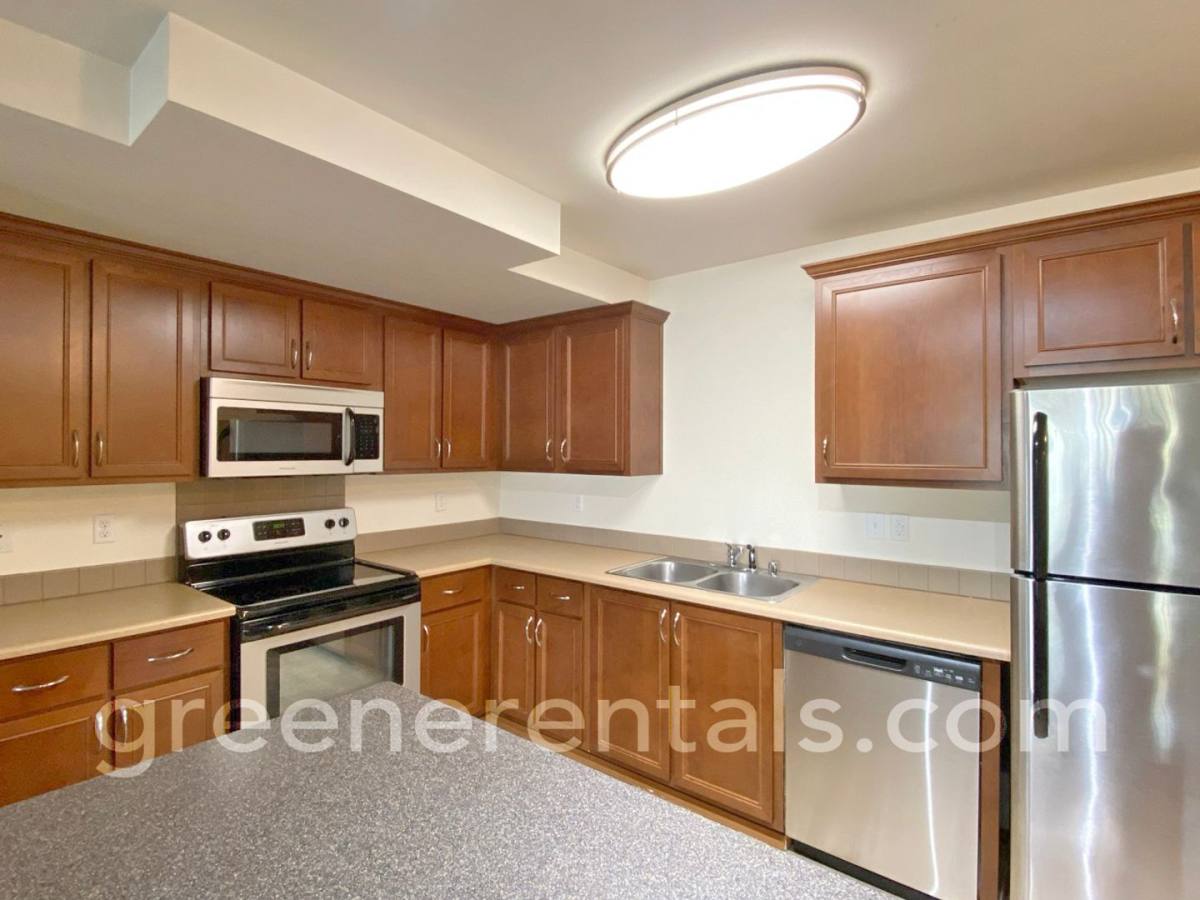 Apartment for rent at 1415 Evergreen Park Dr SW, Olympia, WA 98502