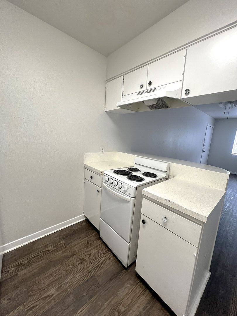 Apartment for rent at 1037 E 44th St, Austin, TX 78751