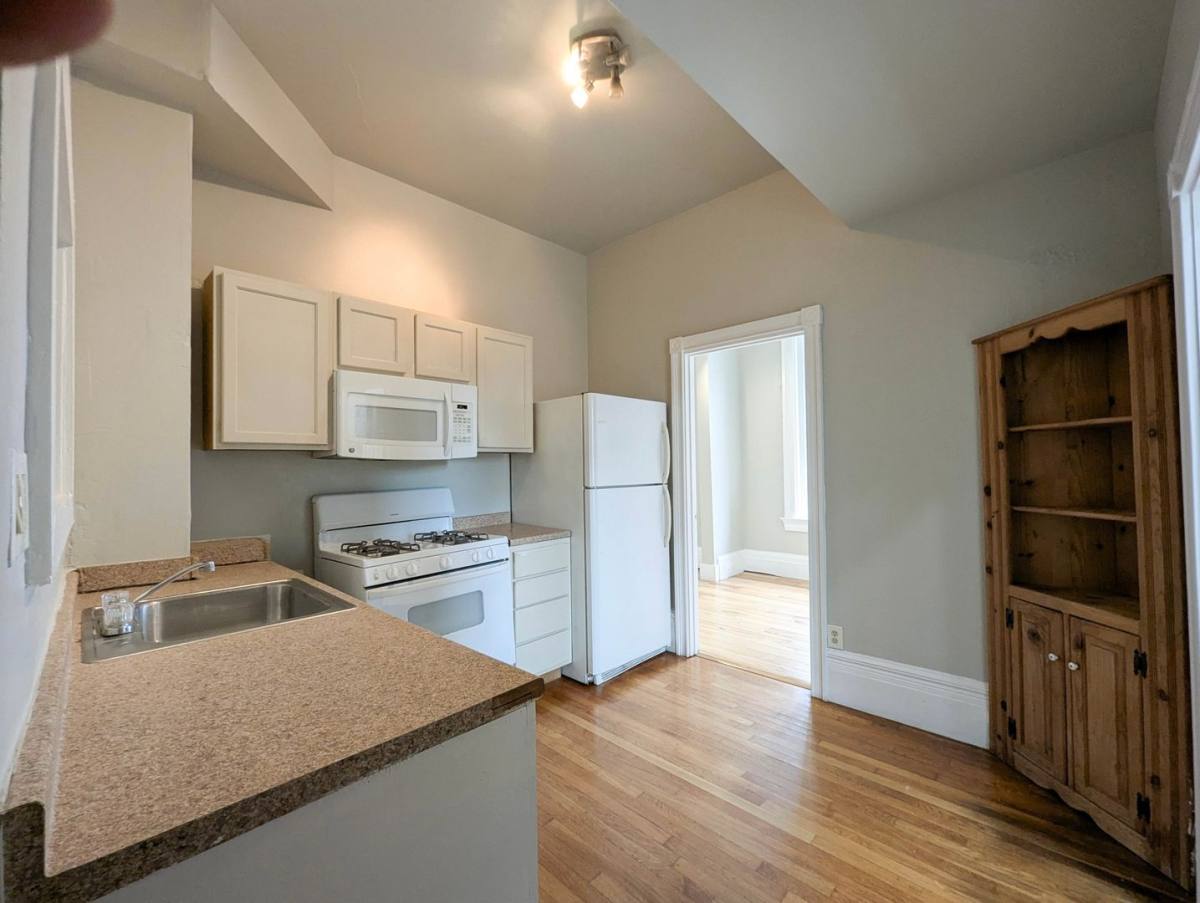 Apartment for rent at 2441 Ohio Ave, Cincinnati, OH 45219