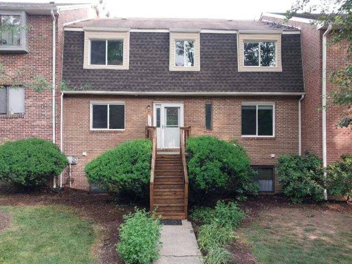 Townhouse for rent at 1731 Donlee Dr, Blacksburg, VA 24060
