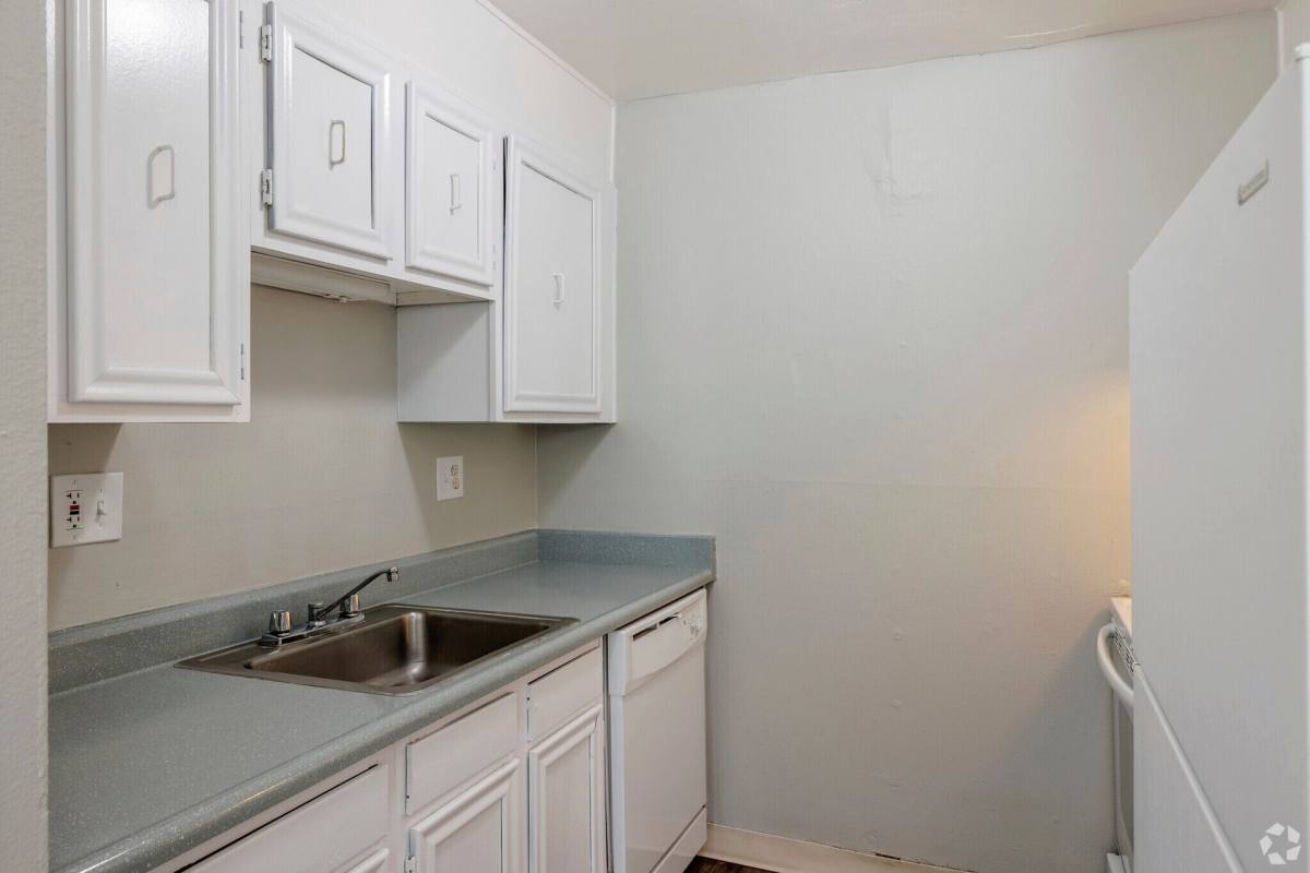 Apartment for rent at 14155 E Montview Blvd, Aurora, CO 80011