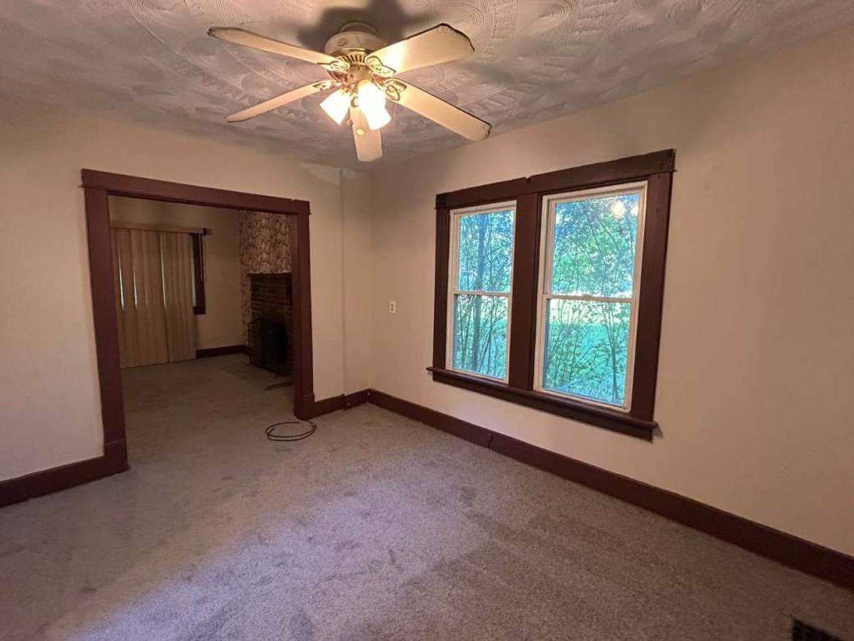 House for rent at 377 Talbot Ave, Akron, OH 44306