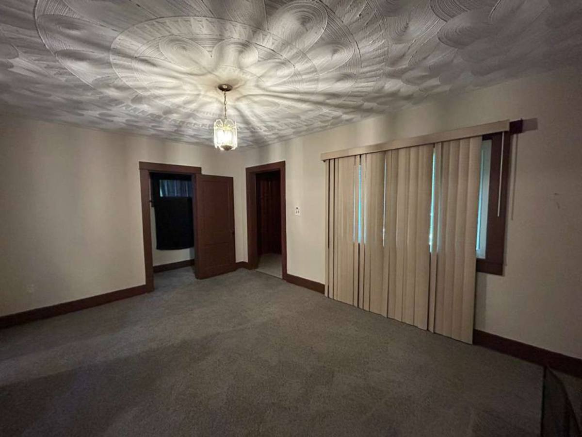 House for rent at 377 Talbot Ave, Akron, OH 44306