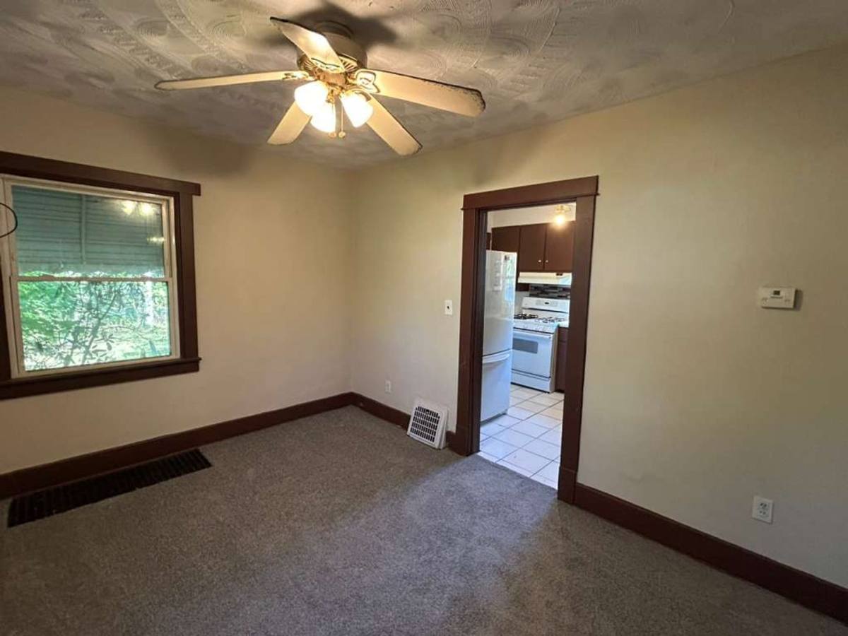 House for rent at 377 Talbot Ave, Akron, OH 44306