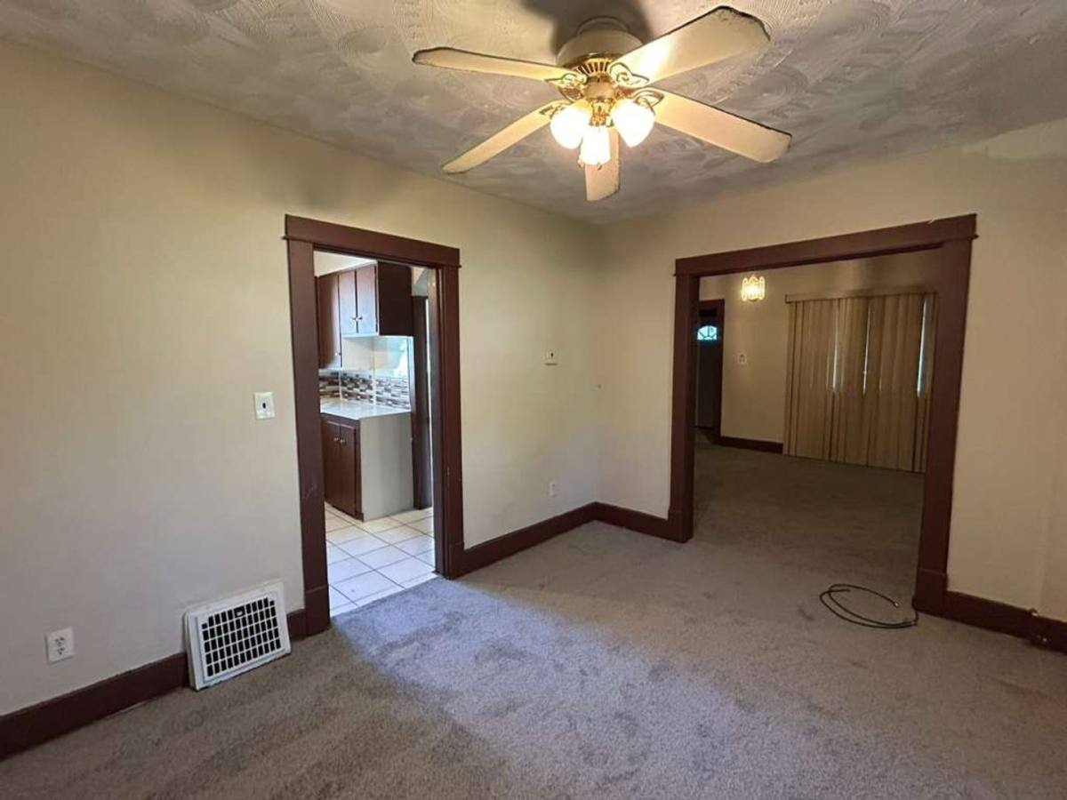 House for rent at 377 Talbot Ave, Akron, OH 44306