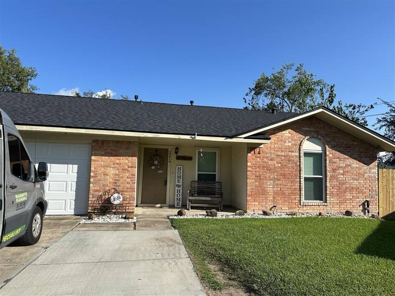 House for rent at 3214 Whitesail Dr, League City, TX 77573