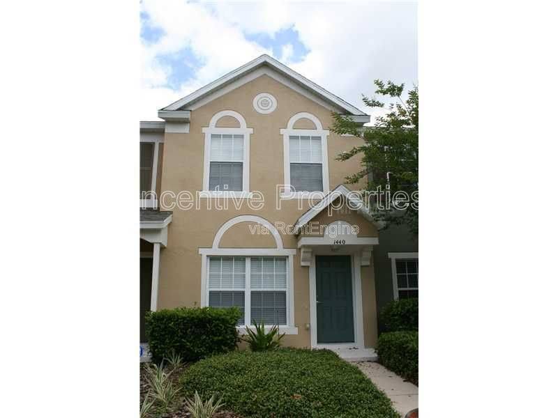 Townhouse for rent at 1440 Stockton Dr, Sanford, FL 32771