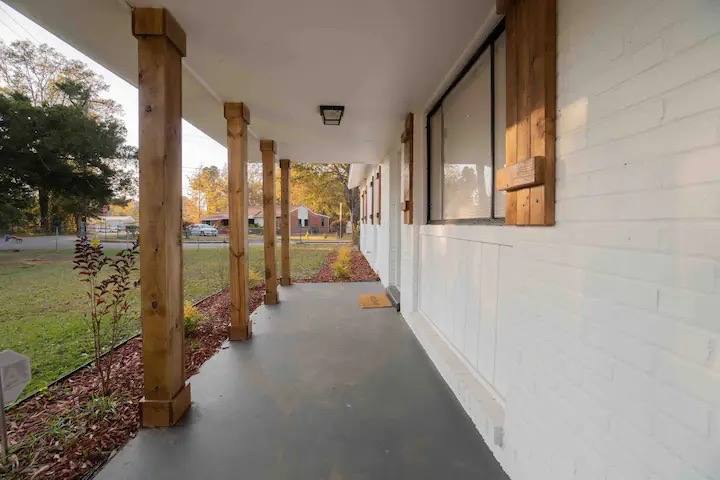 Apartment for rent at 286 W Fleming Rd #WHOLE, Montgomery, AL 36105