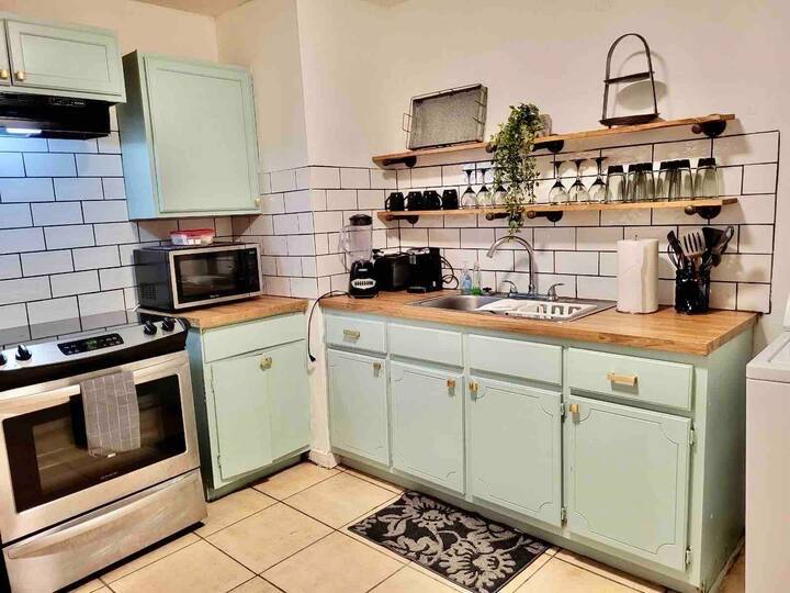 Apartment for rent at 286 W Fleming Rd #WHOLE, Montgomery, AL 36105