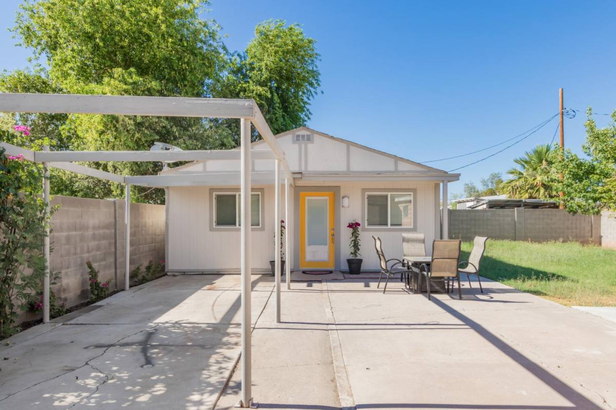 Apartment for rent at 2524 E Willetta St #ROOM 2, Phoenix, AZ 85008