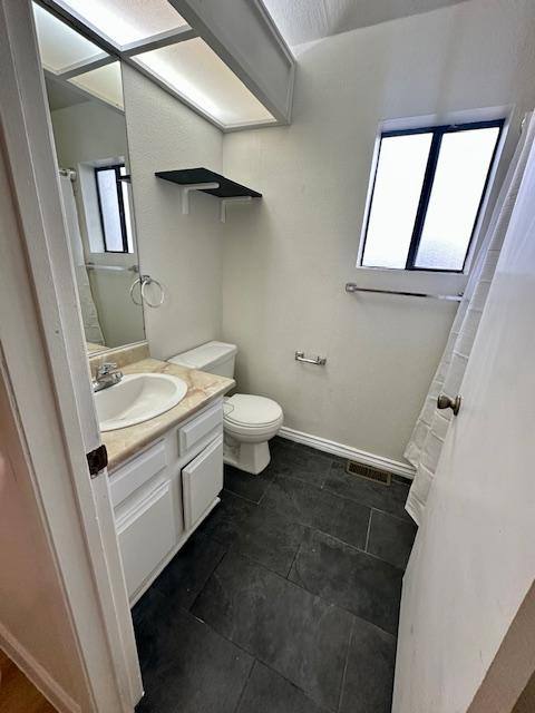 578 Stepney Dr #2, Inglewood, CA 90302 - Apartment for Rent - Image 15