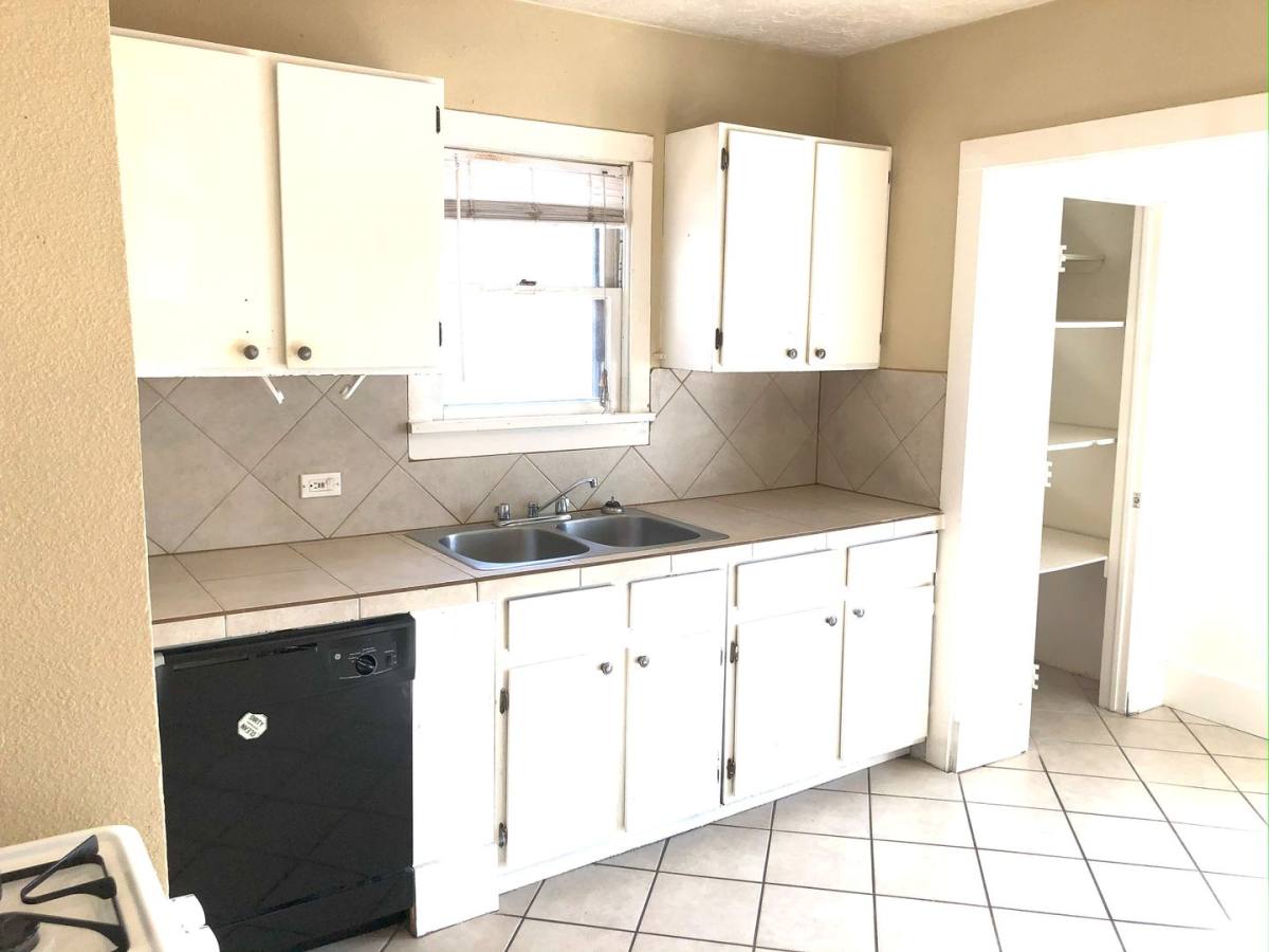Apartment for rent at 1528 9th Ave, Greeley, CO 80631