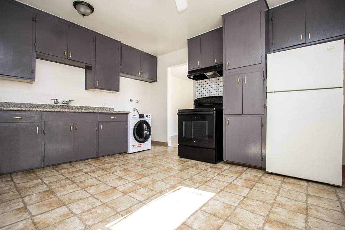 Apartment for rent at 121 Starr Ave, Turlock, CA 95380