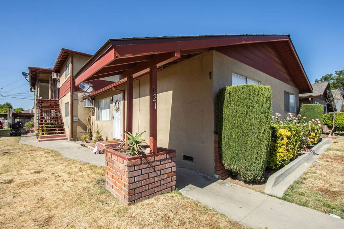 Apartment for rent at 121 Starr Ave, Turlock, CA 95380