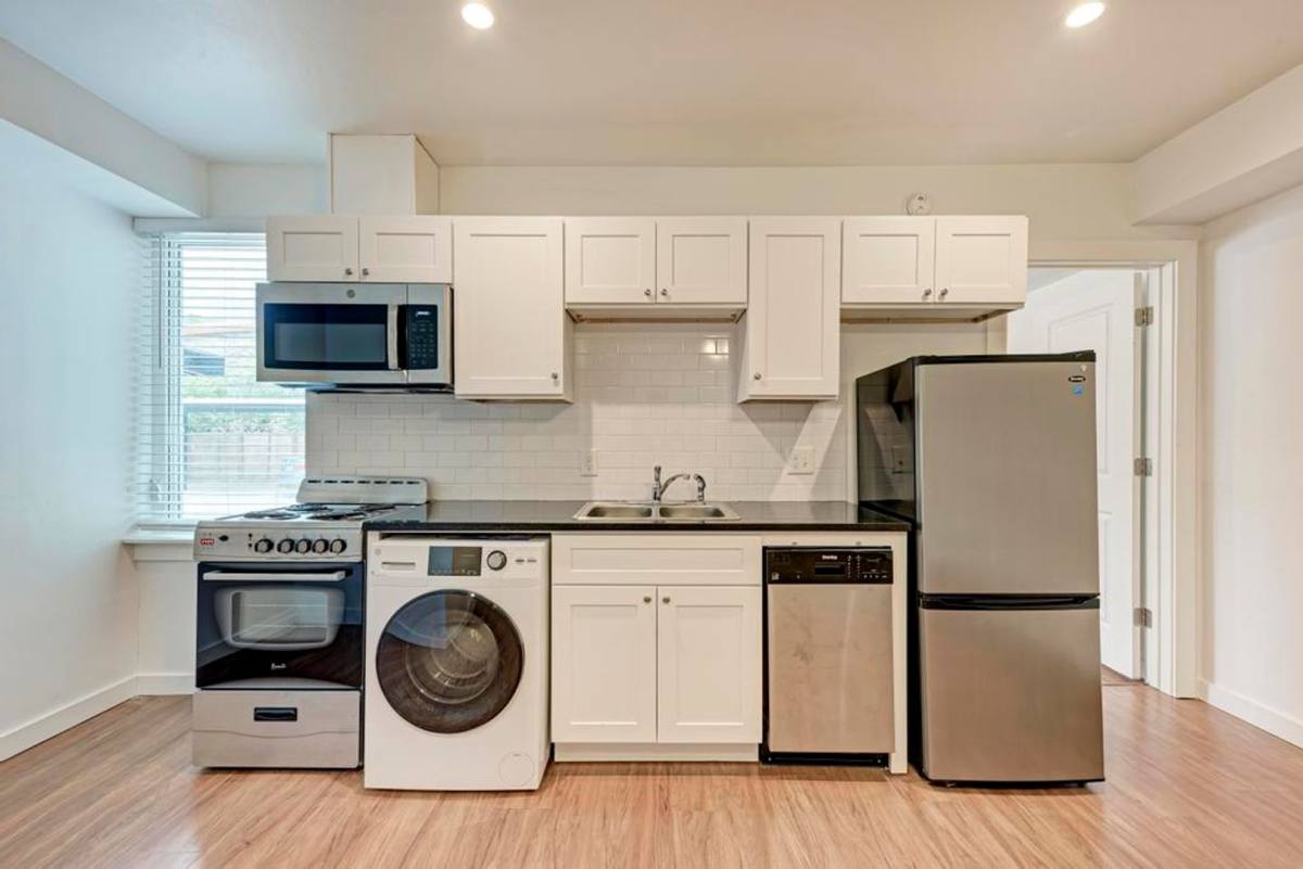 Apartment for rent at 306 E 30th St, Austin, TX 78705