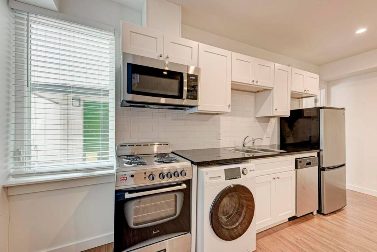 Apartment for rent at 306 E 30th St, Austin, TX 78705