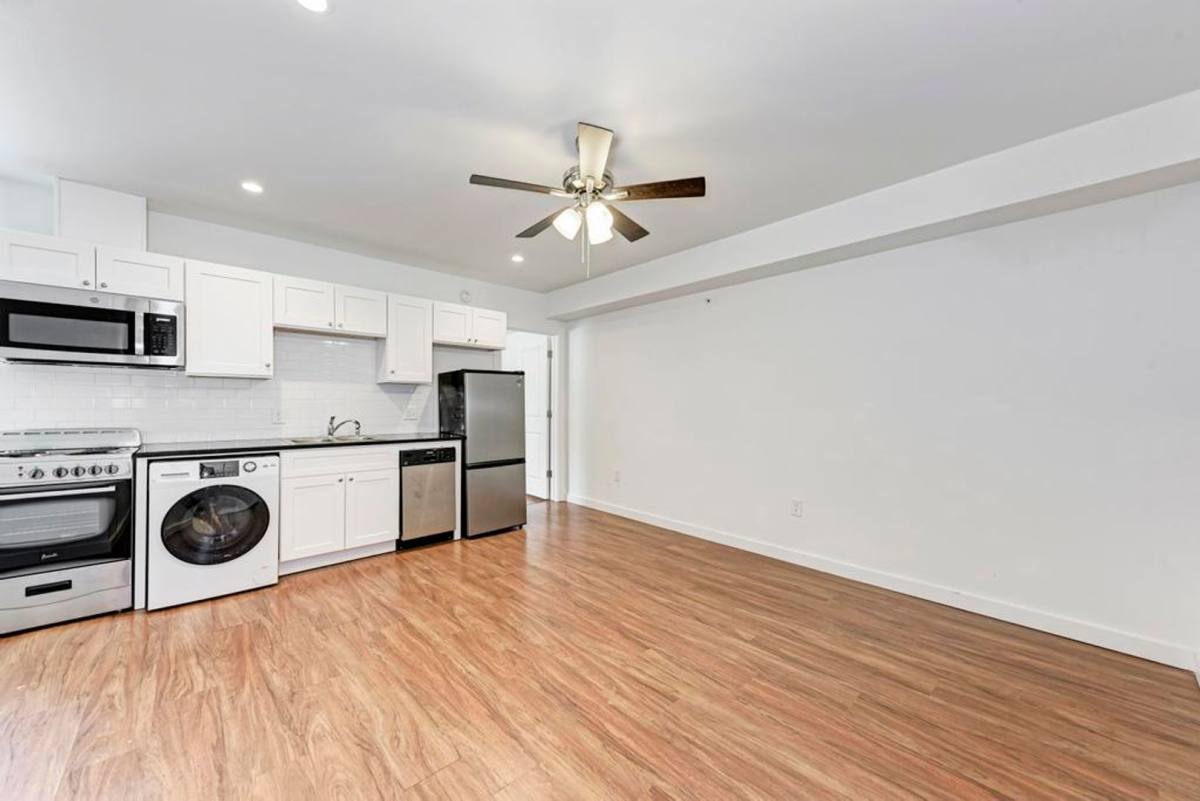 Apartment for rent at 306 E 30th St, Austin, TX 78705