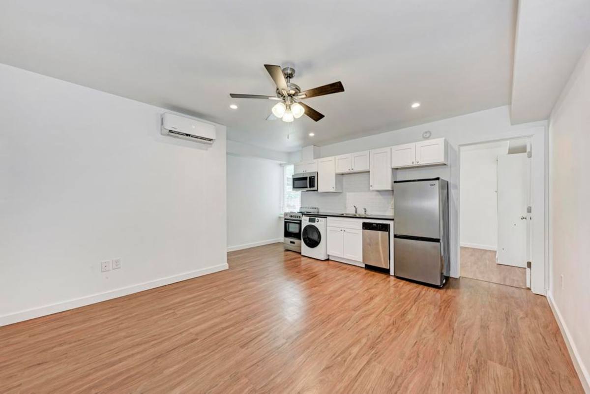 Apartment for rent at 306 E 30th St, Austin, TX 78705