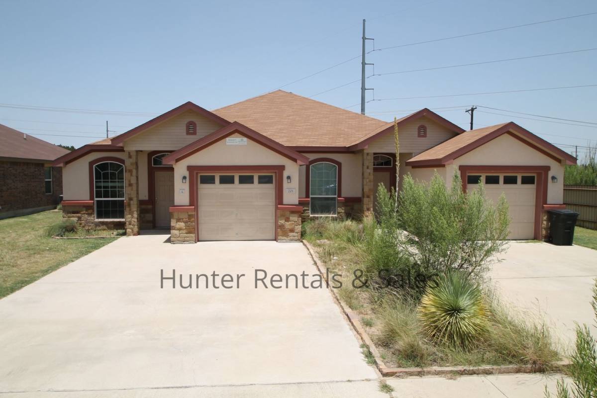 Townhouse for rent at 201-A Study Hall Loop, Killeen, TX 76549