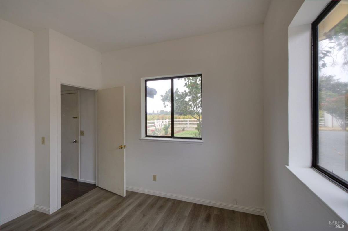 Apartment for rent at 20250-20256-20300 Arnold Dr, Sonoma, CA 95476