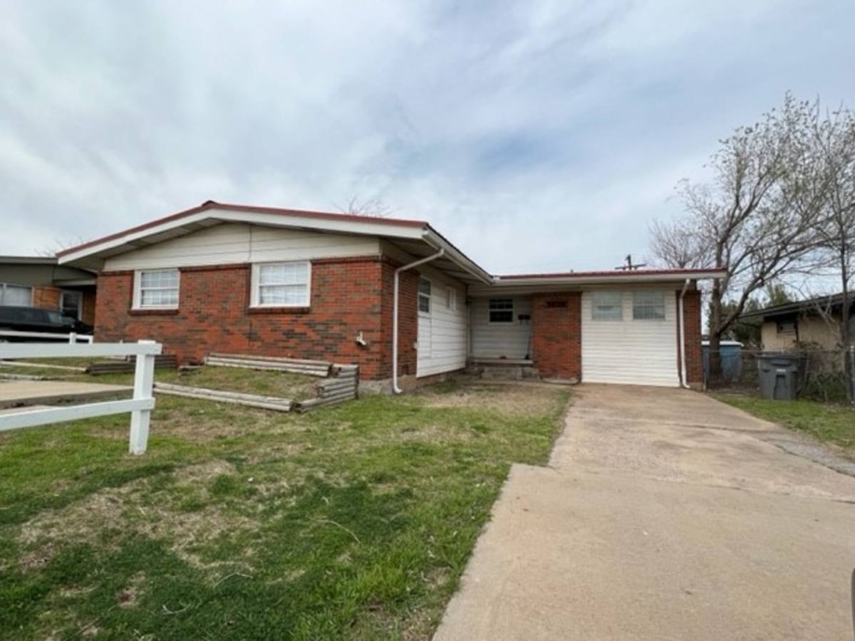 House for rent at 1626 NW 38th St, Lawton, OK 73505